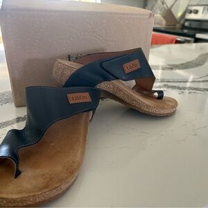 Taos Women’s Loop Sandal